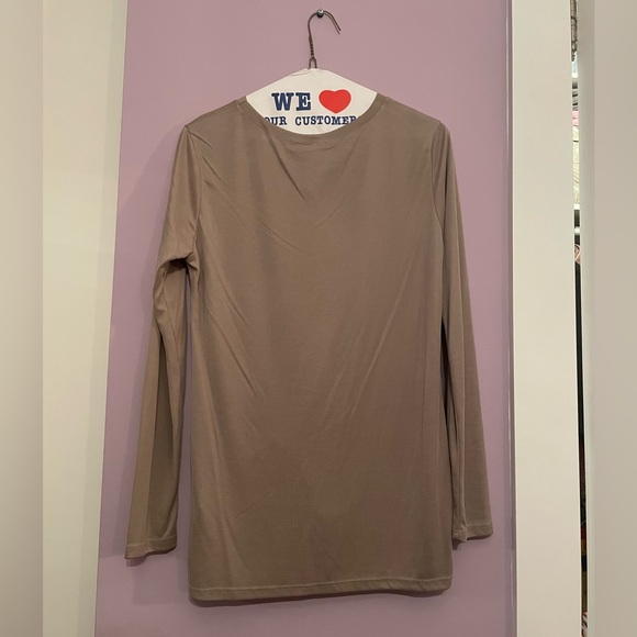 Beige long-sleeve with knotted detail - Picture 2 of 2